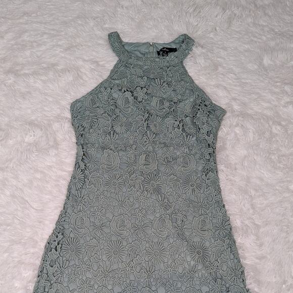 Lulus Love Poem Halter Lace Sheath Mini Dress Mint Green Size S - Picture 8 of 11